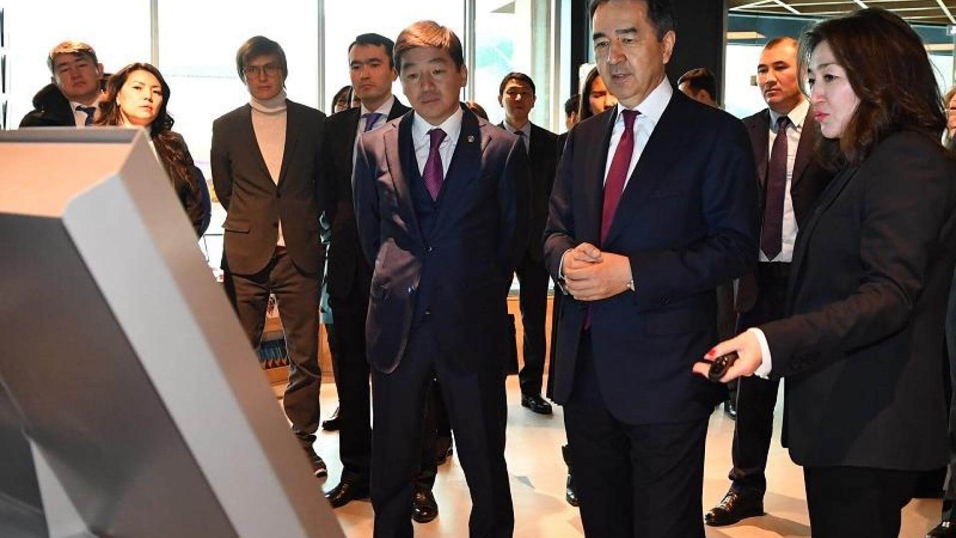 Prime Minister Bakytzhan Sagintayev learned about the work of the Visit Almaty center