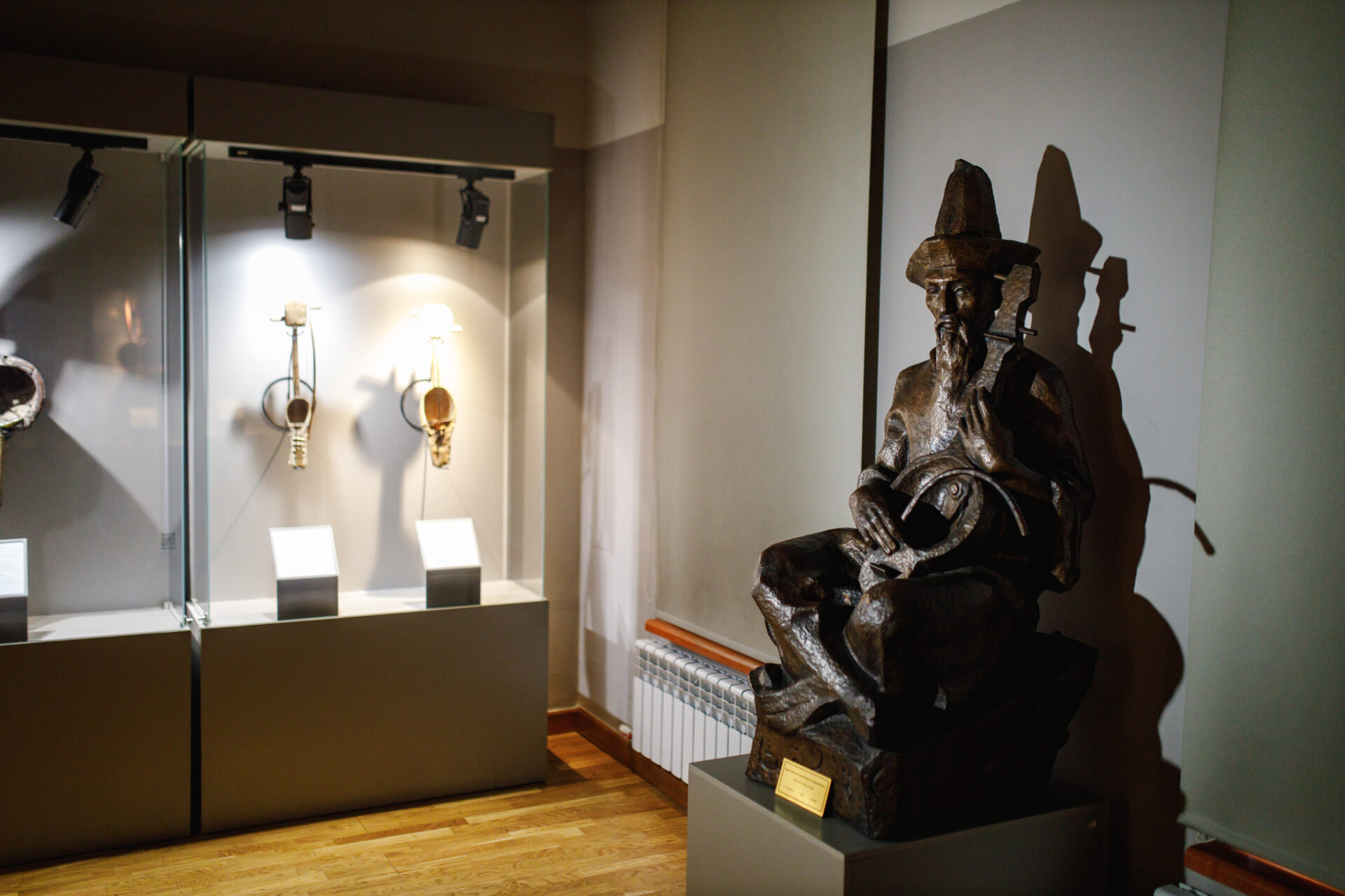 Музей народных музыкальных инструментов им.Ыхласа