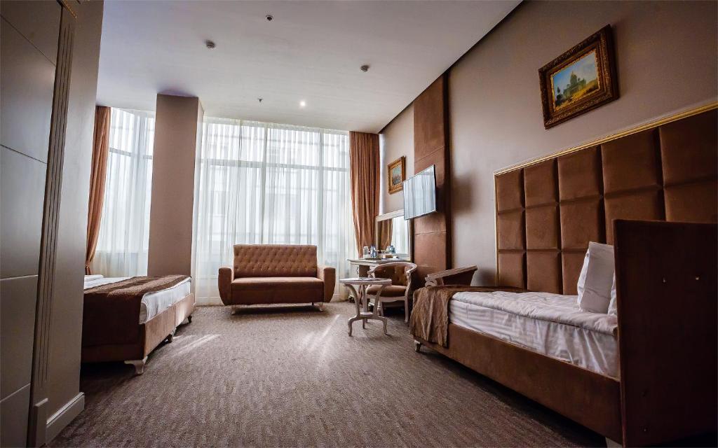 Grand Sapphire Hotel