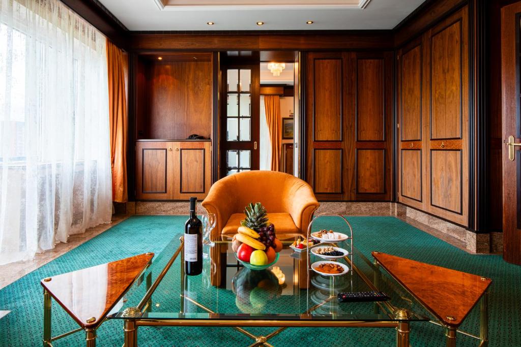 Rahat Palace Hotel