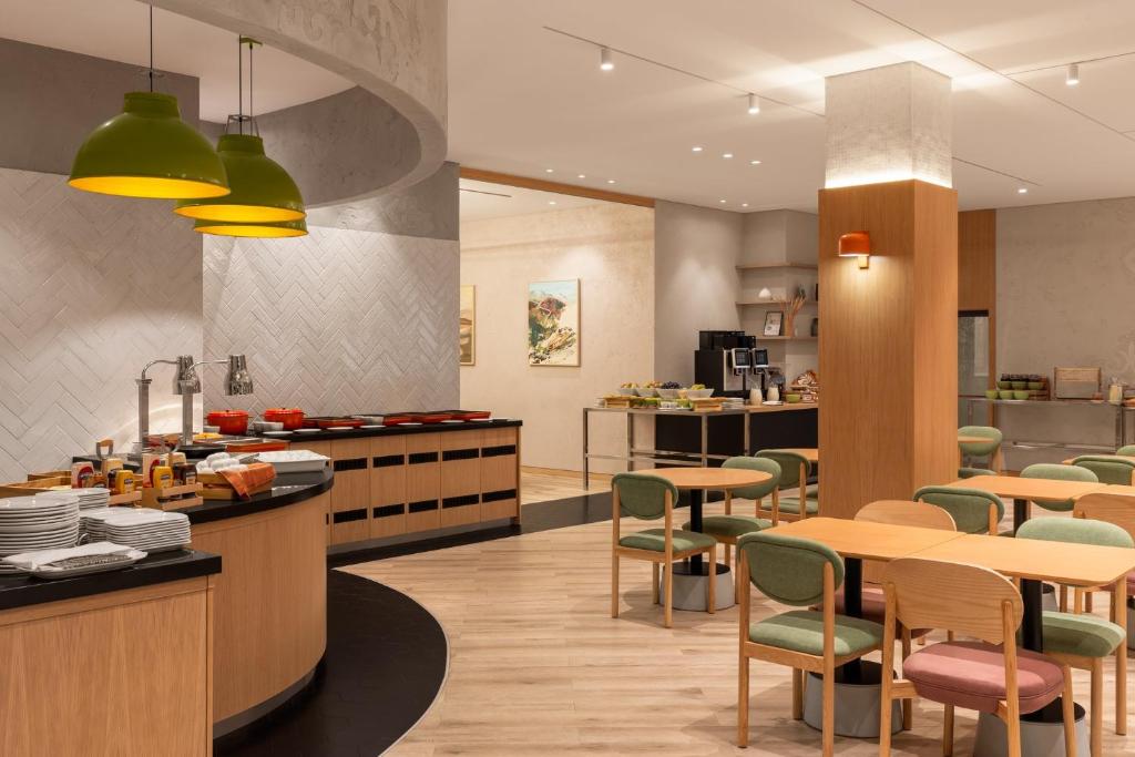 Holiday Inn Almaty