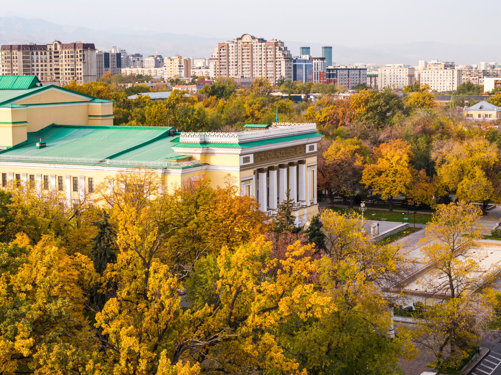 Казахский Национальный театр оперы и балета им. Абая