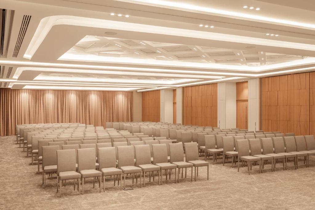Holiday Inn Almaty