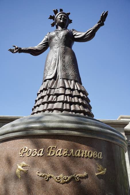 Памятник Розе Баглановой