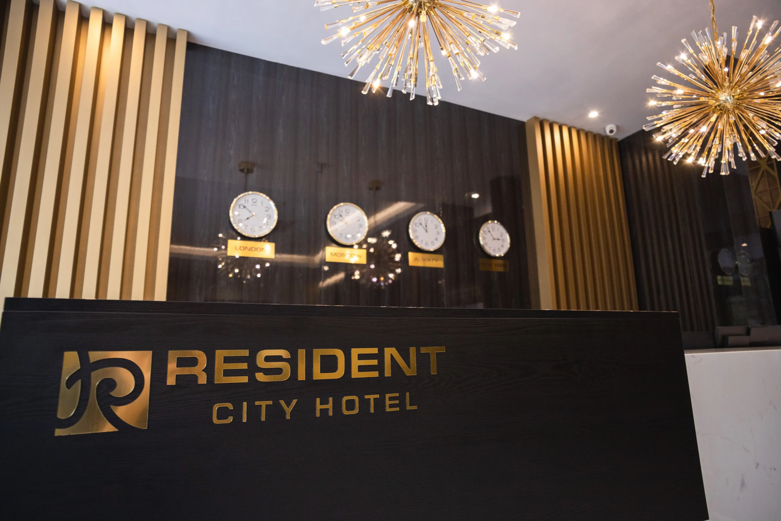 Resident City Hotel