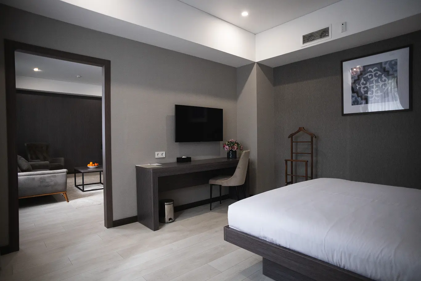 Resident Hotel Kazybek Bi