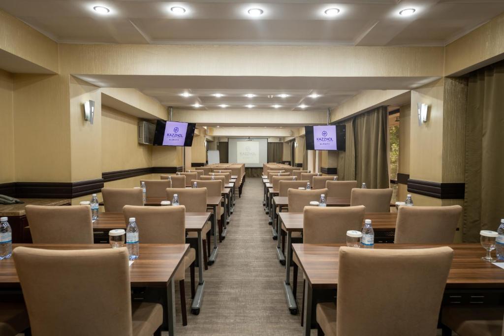 Kazzhol Hotel Almaty