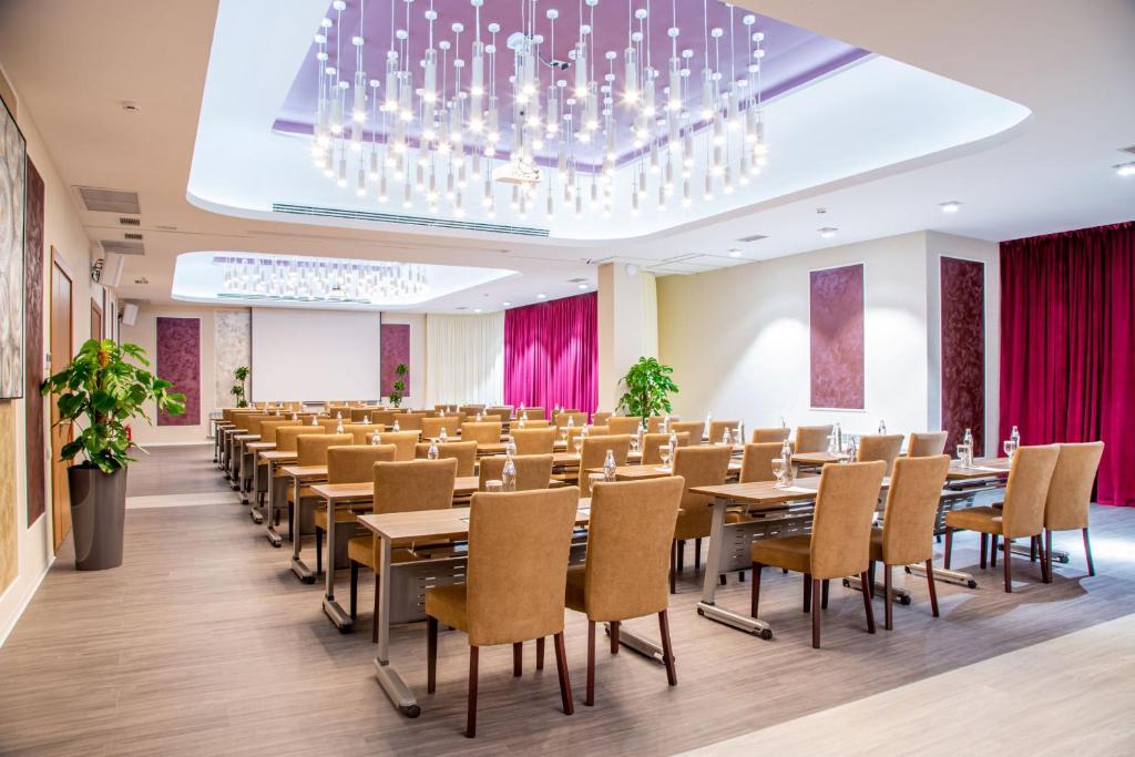 Kazzhol Park Almaty