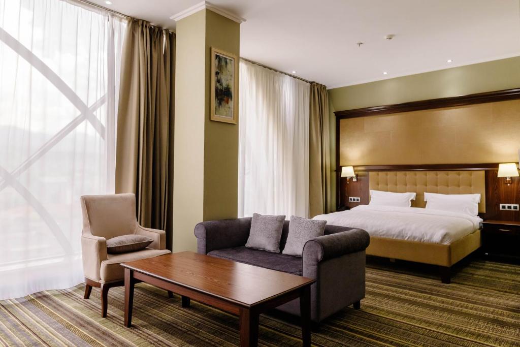 Shera Inn Hotel