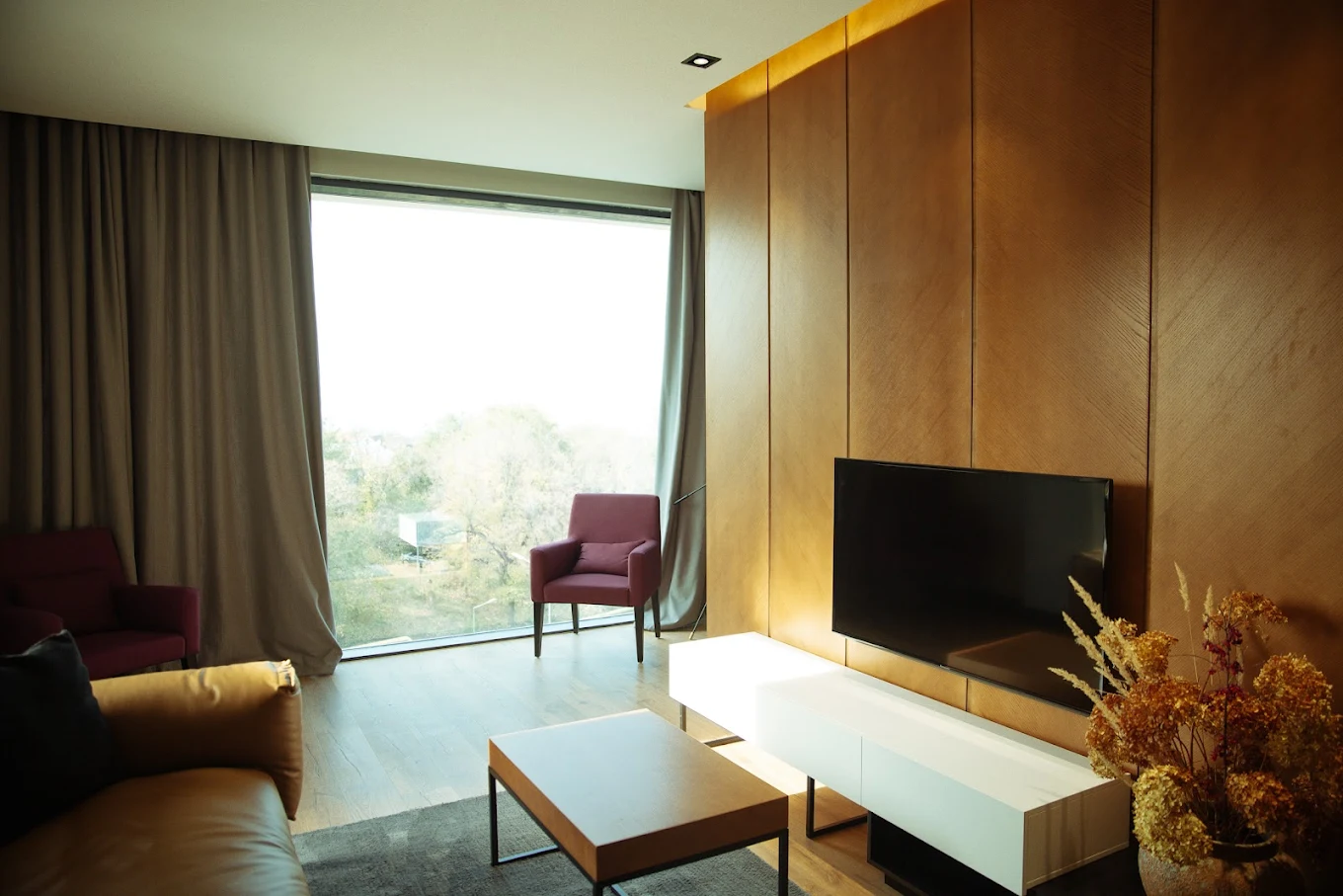 Eleven hotel & hall