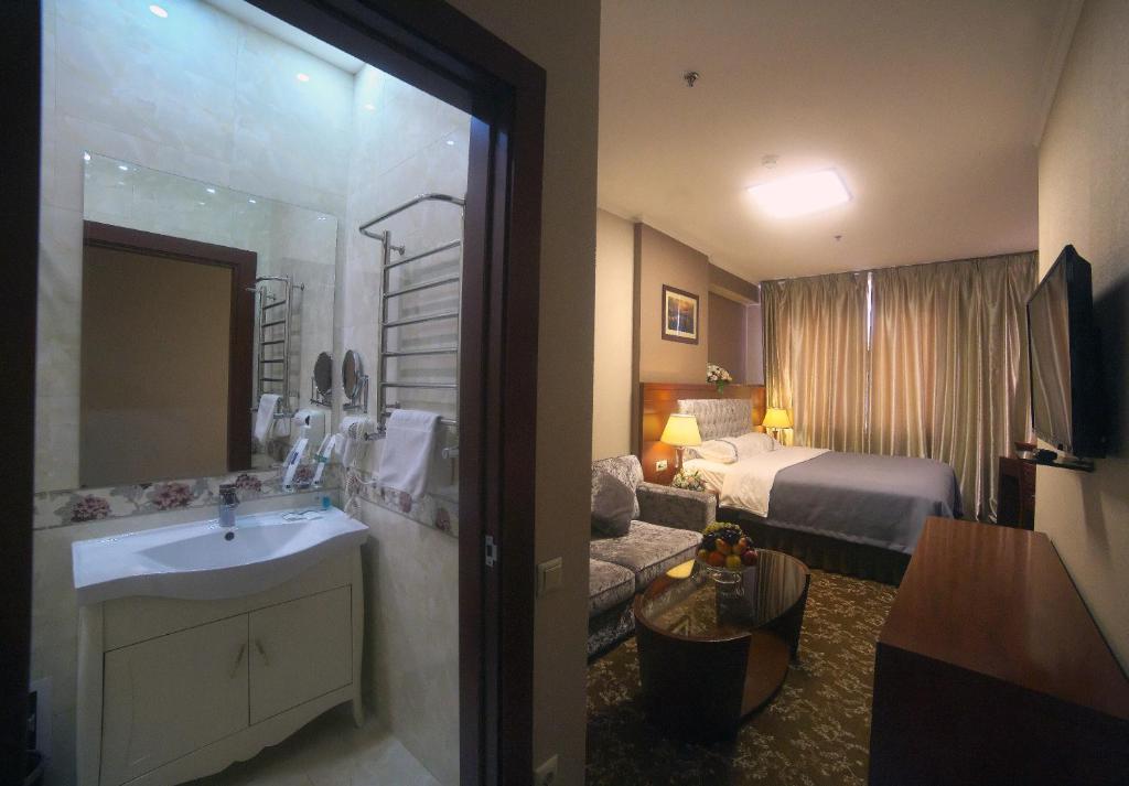 Grand Voyage Hotel